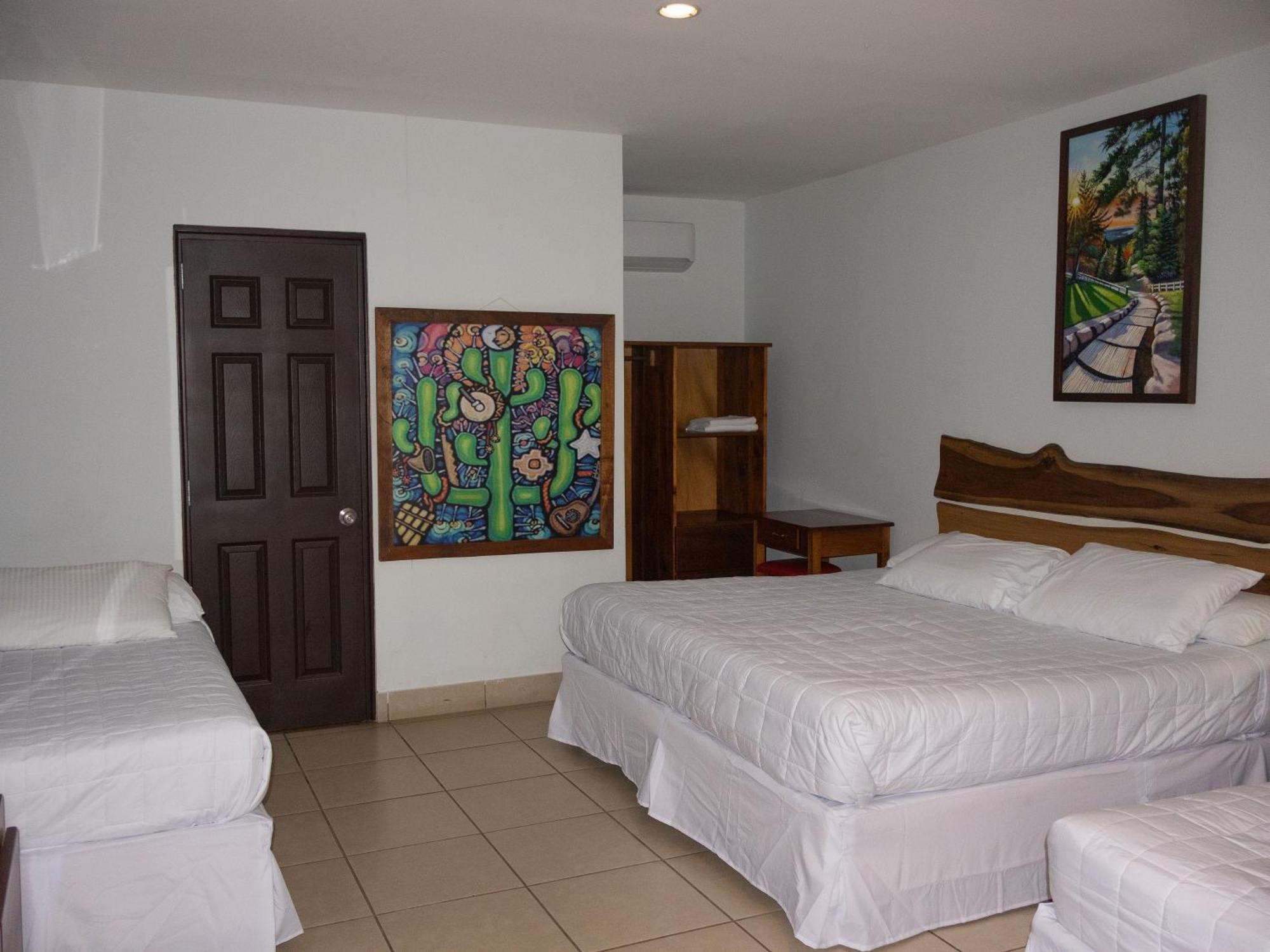 Hotel Leon Inn 외부 사진